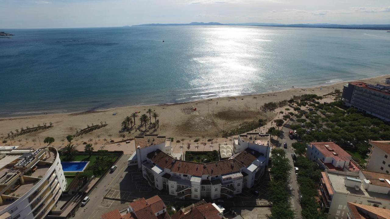 Inmosantos Oasis A3 Apartman Roses Kültér fotó